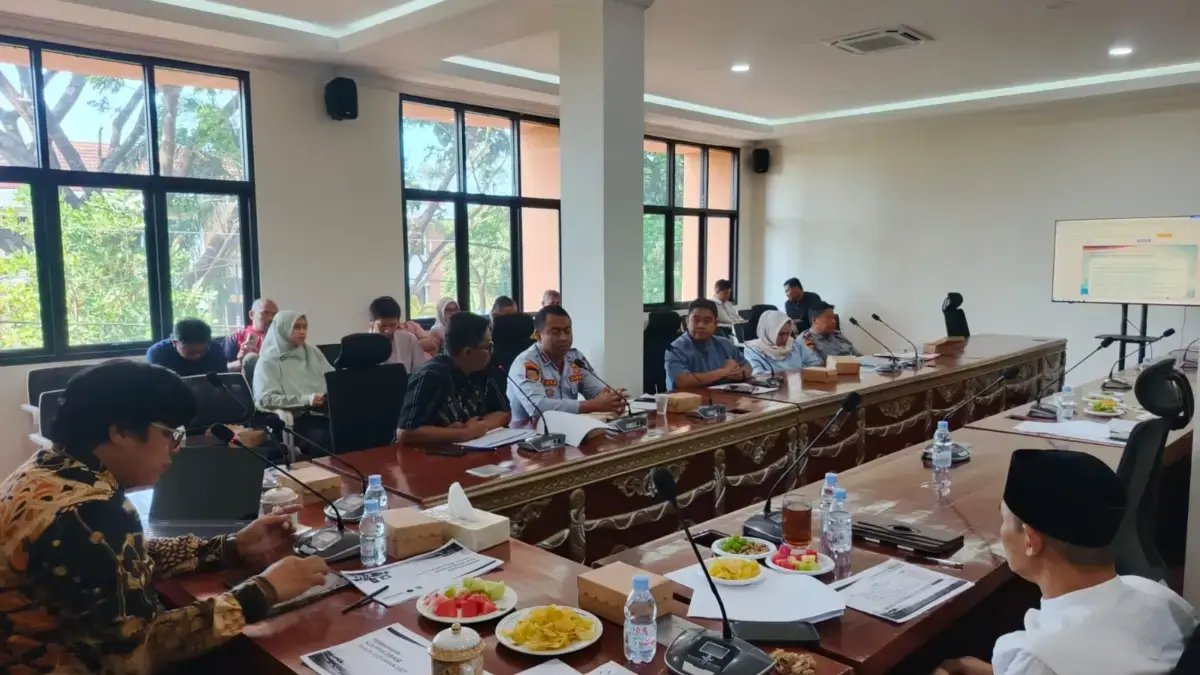 Soroti PAD Parkir dan Tagihan PJU, DPRD Cirebon Dorong Dishub Lakukan Evaluasi Total SAMSUL HUDA/RADAR CIREBON