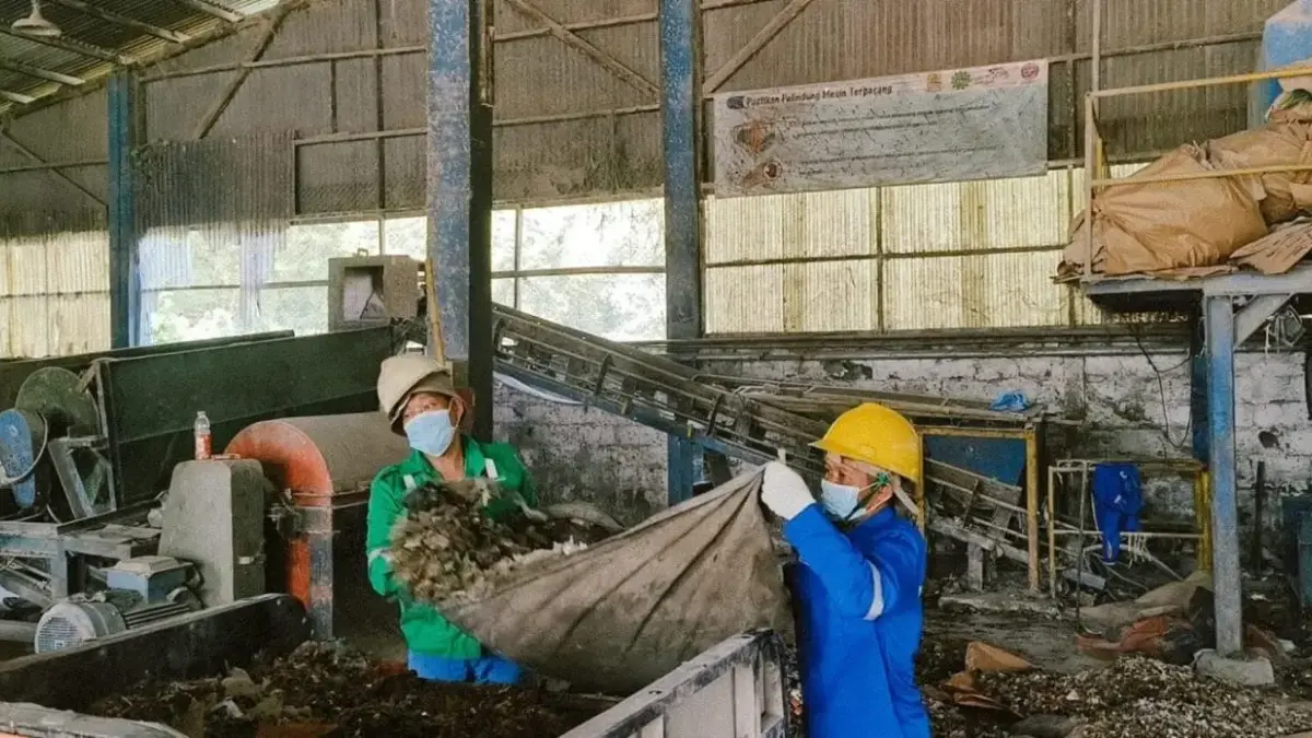 Olah Sampah Jadi Bahan Bakar Industri Semen mengolah sampah menjadi bahan bakar