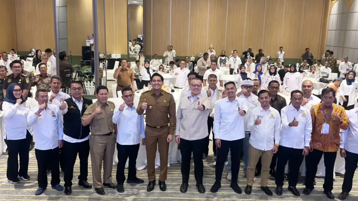 Sanafi Terpilih Aklamasi, Bupati Lucky Hakim Buka Mukab VIII Kadin Indramayu Mukab VIII Kadin Kabupaten Indramayu