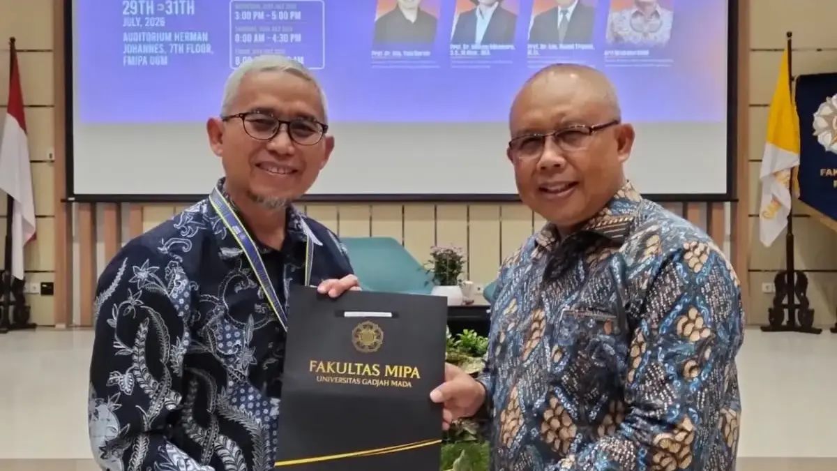 SMA Islam Al Azhar 5 Cirebon dengan FMIPA UGM