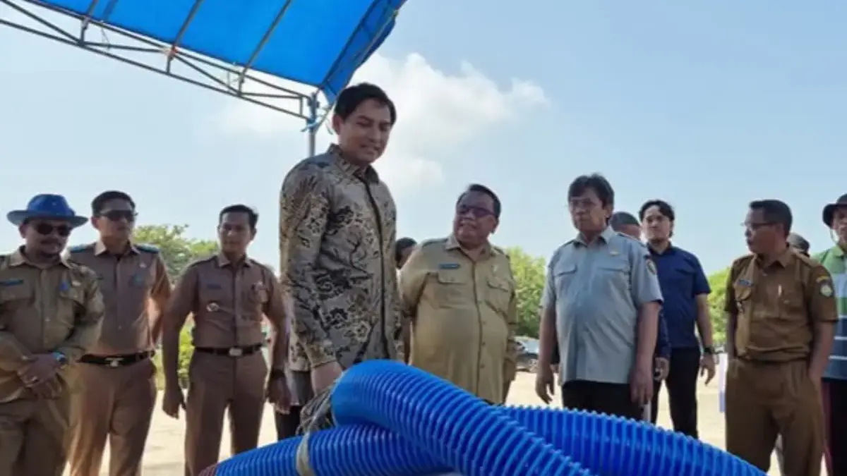 Bupati Indramayu Lucky Hakim didampingi DKPP dan Tenaga Ahli Menteri Pertanian