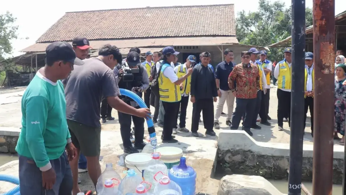 bantuan air bersih
