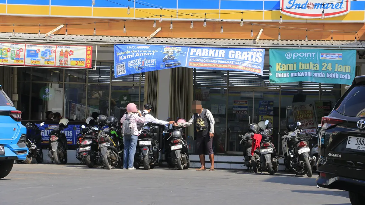Dipalak di Kota Sendiri, Pengamen dan Juru Parkir Liar Sering Dikeluhkan Warga Kota Cirebon Parkir Gratis