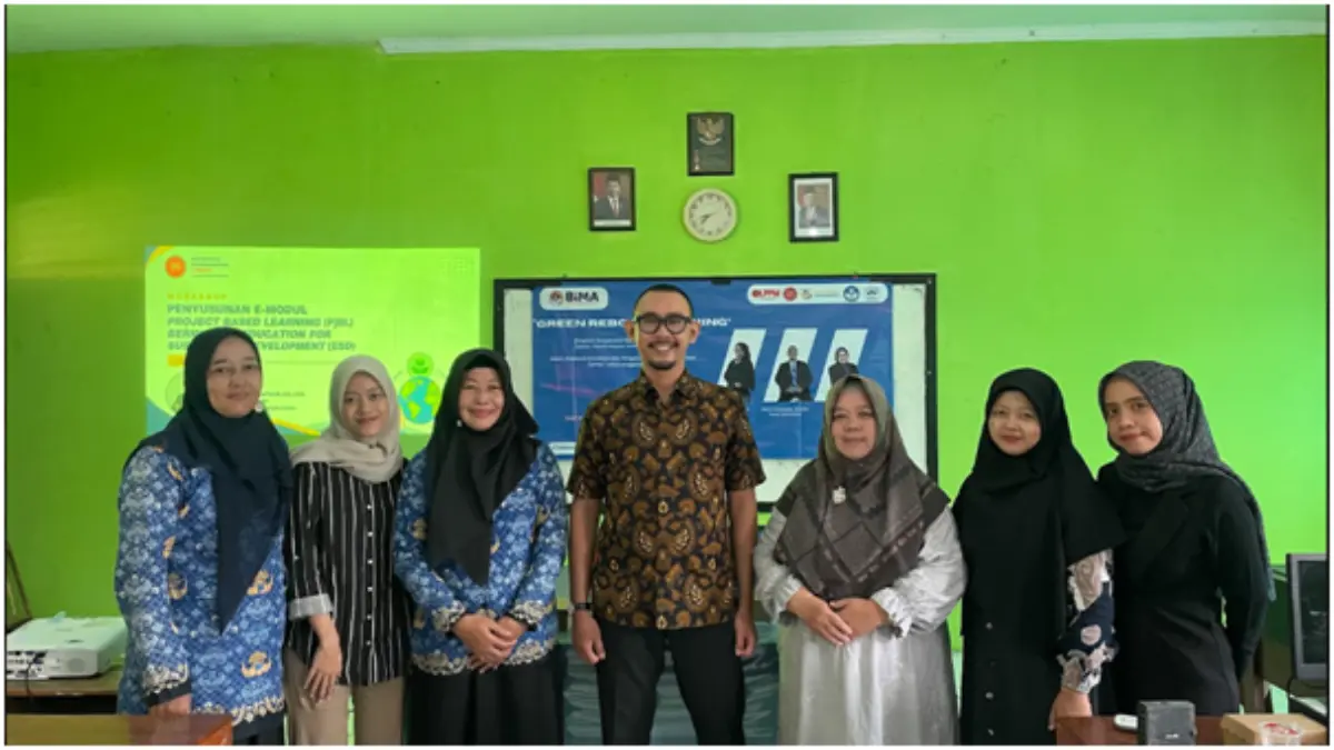 Tim Pengabdi UMC Gelar Workshop E-Modul PjBL Bermuatan ESD di SMPN 2 Sumber Gelar Workshop E-Modul