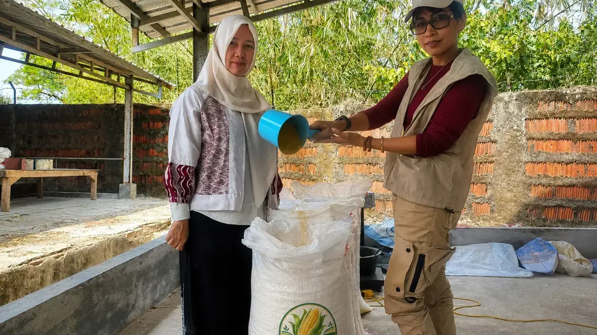 Bina 180 Petani, Kirim Perdana 2 Ton Tepung Jagung ke Cirebon Bina 180 Petani, Kirim Perdana 2 Ton Tepung Jagung ke Cirebon