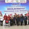 lucky hakim di sekolah rakyat