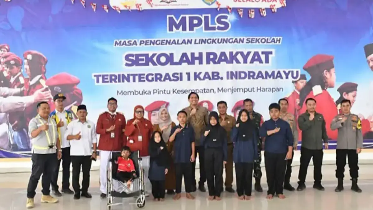 Cetak Generasi Gemilang, Lucky Hakim Beri Semangat Para Siswa Sekolah Rakyat lucky hakim di sekolah rakyat
