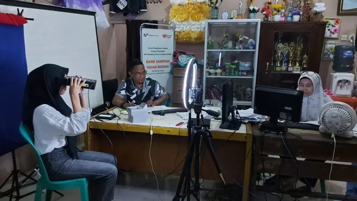 Laki-Laki Ungguli Perempuan, Penduduk Kota Cirebon Capai 360.099 Jiwa perekaman KTP el