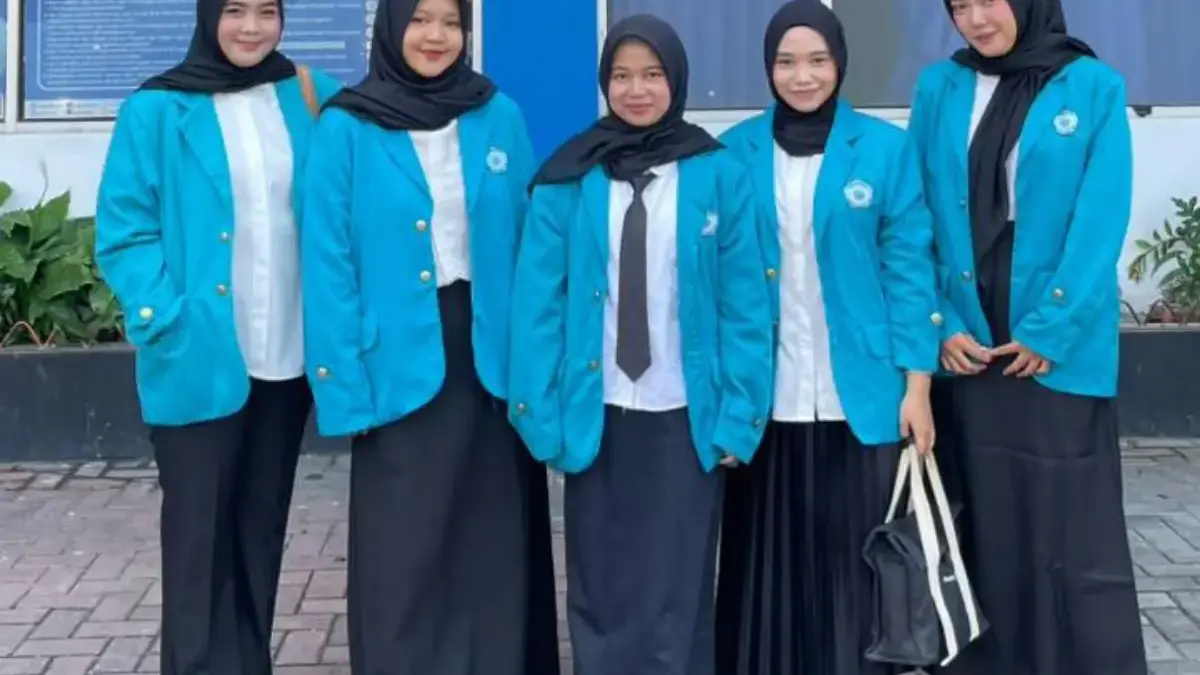 Mahasiswa FEB UGJ Dampingi UMKM Meubel Bertransformasi Digital Program Studi Manajemen FEB UGJ Cirebon