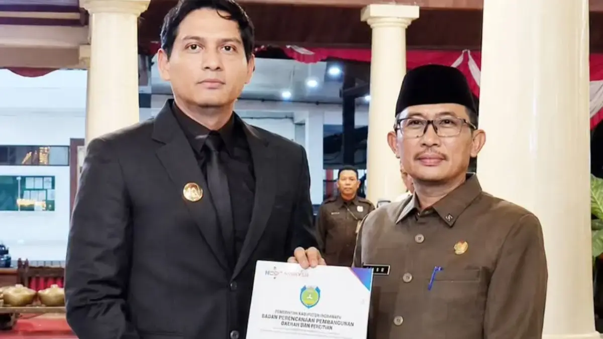 Bupati Lucky Hakim Lantik Aan Jadi Pj Sekda, Juga 159 Pejabat Lainnya bupati lucky lantik