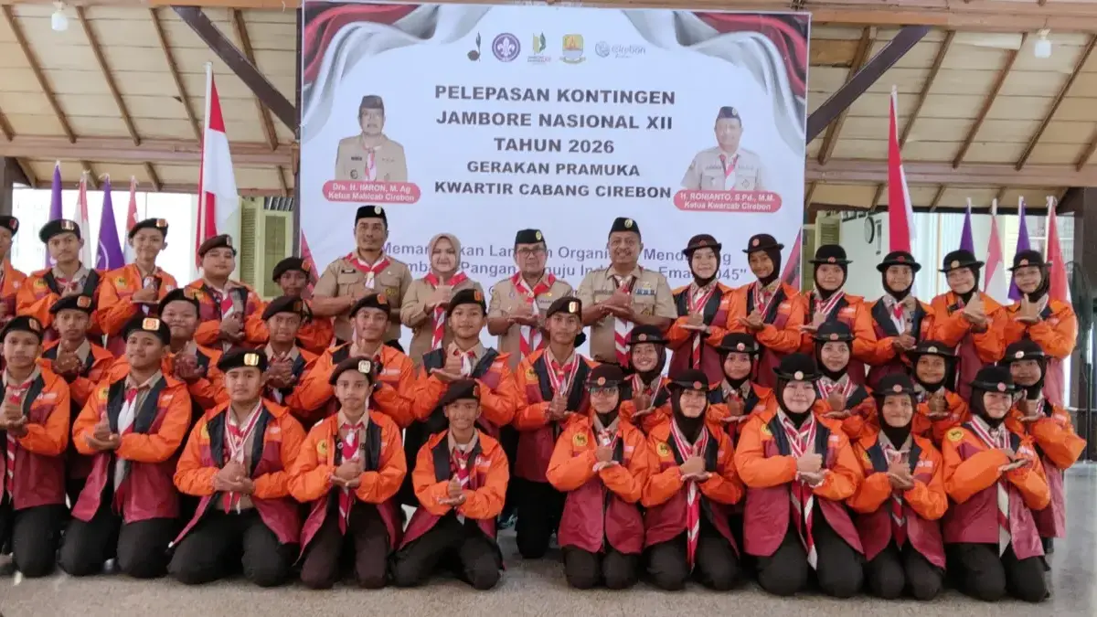 Lepas Kontingen Ikuti Jamnas XII, Ini Pesan Penting dari Ketua DPRD Cirebon Ketua DPRD Kabupaten Cirebon Dr Sophi Zulfia SH MH