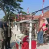 pedagang di trotoar