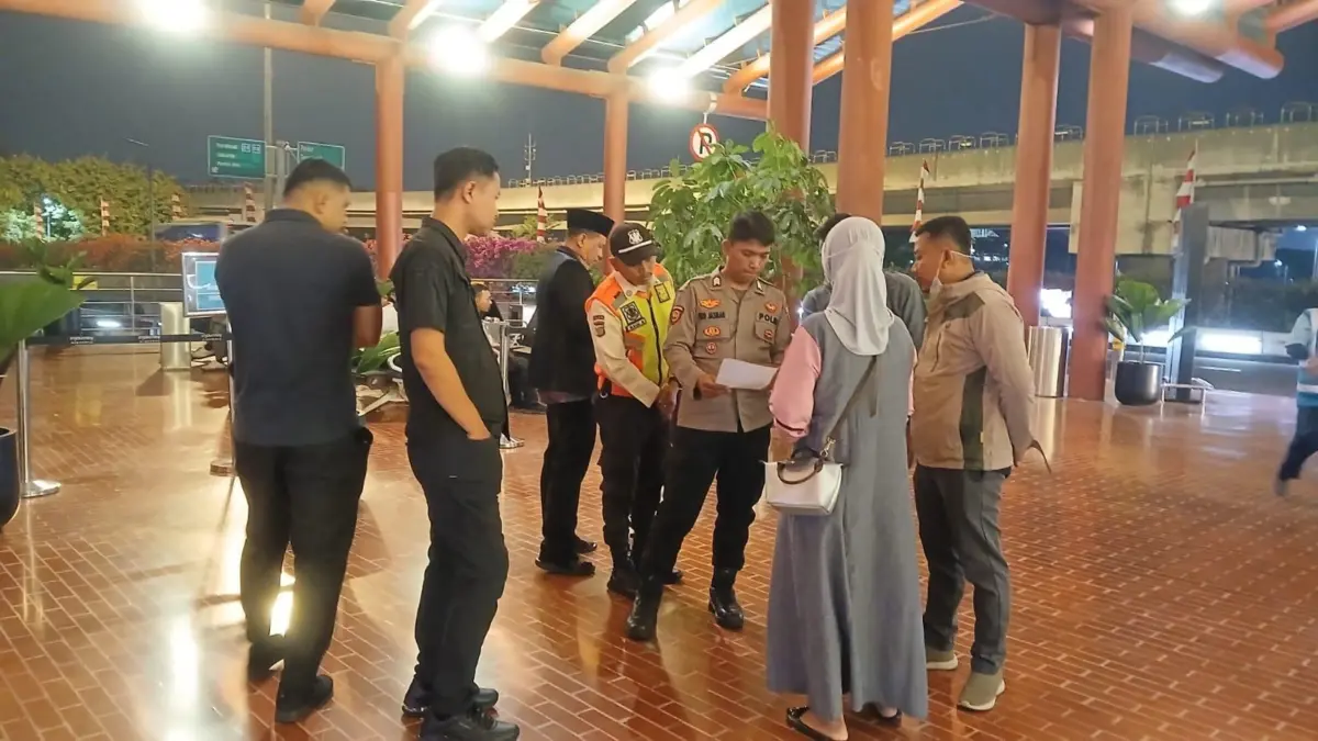 33 Jamaah Gagal Umrah, Travel tanpa Izin Dibidik Travel haji dan Umrah