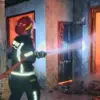 Damkar Indramayu padamkan kebakaran rumah