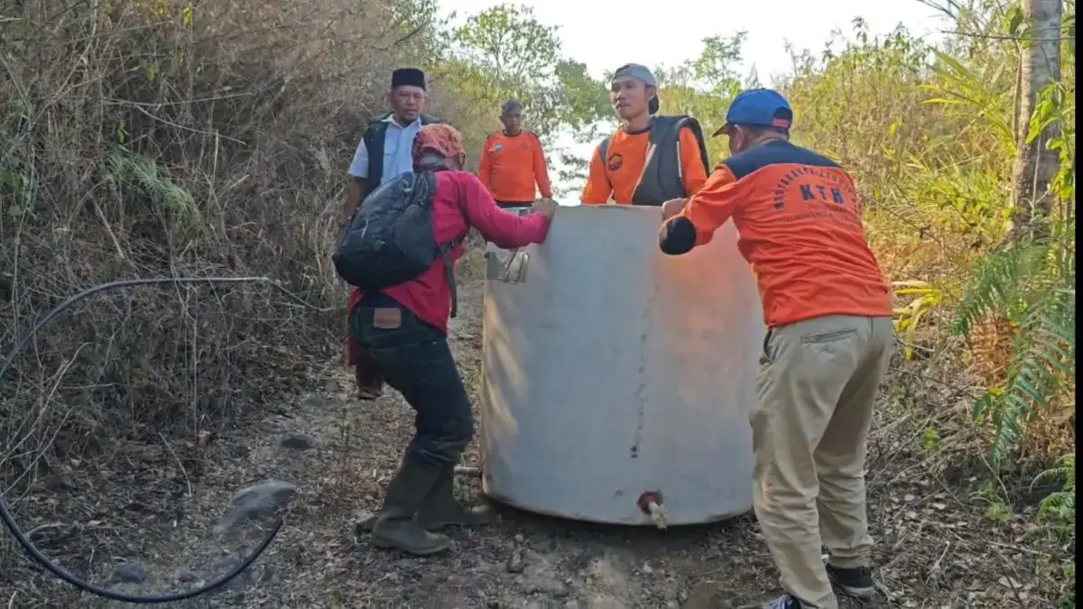 Gotong Royong Cegah Karhutla Ciremai di Ketinggian 1000 Mdpl, MPA Silihwangi Majakuning Aktifkan Embung  