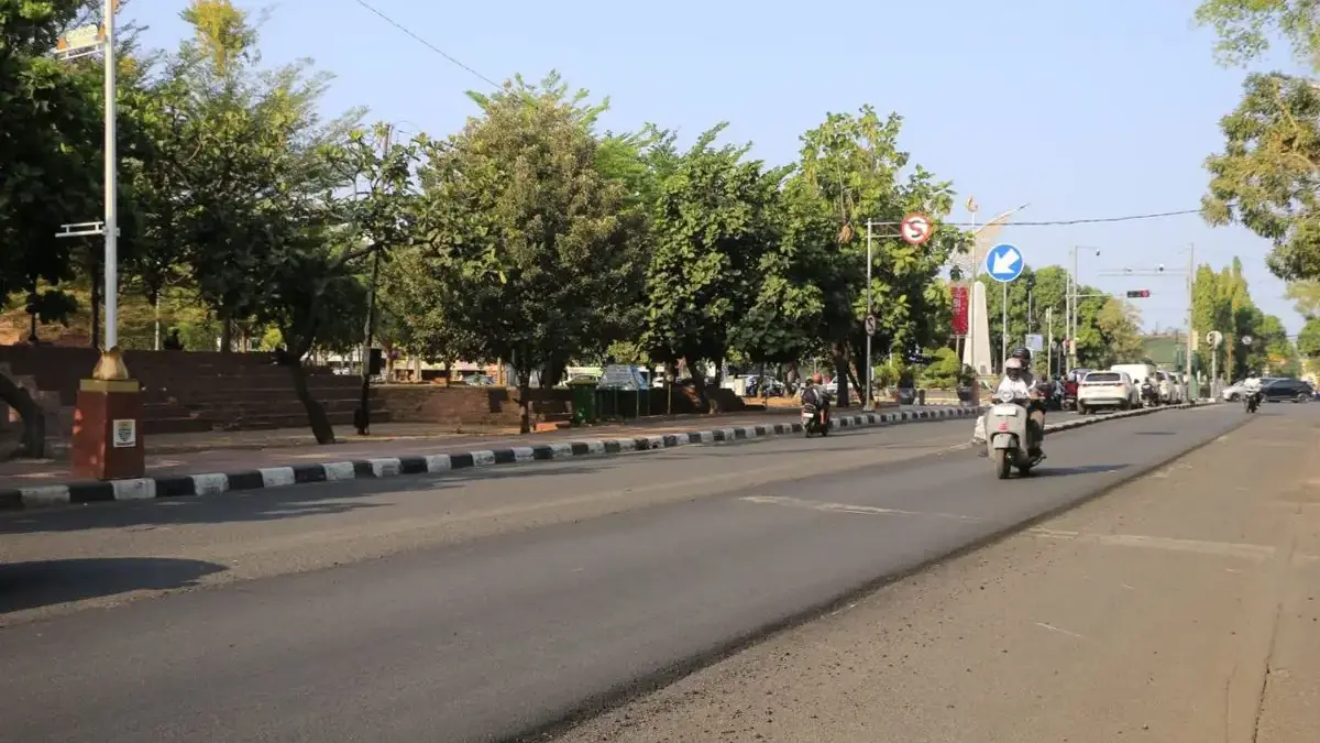 Jalan Kartini Kota Cirebon Mulai Diperbaiki Jalan Kartini Kota Cirebon