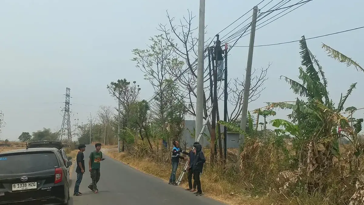Diskominfo Kabupaten Majalengka bersama APJATEL mengecek lokasi kabel