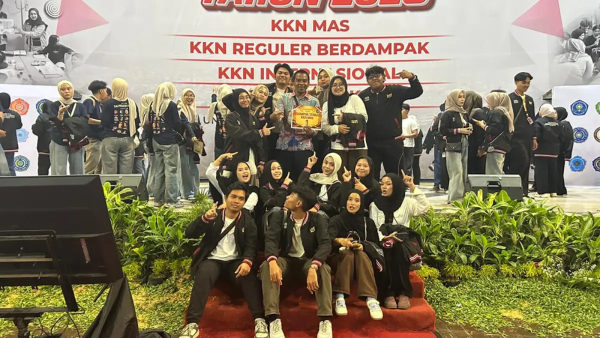 Perwakilan Mahasiswa UM Cirebon Raih Kelompok Terbaik KKN MAS di Malang Uiversitas Muhammadiyah Cirebon Raih Kelompok Terbaik KKN MAS di Malang