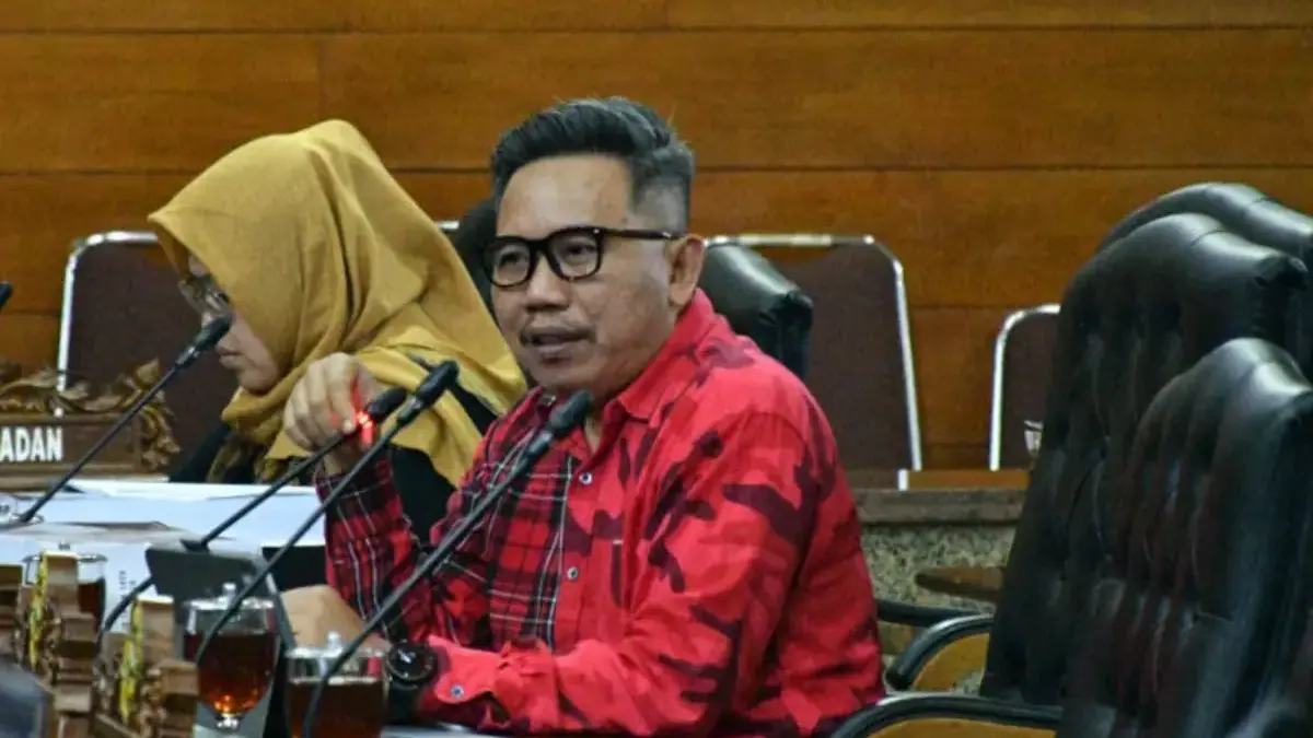 PDIP Soroti Penurunan PAD, Minta Pemkab Lakukan Rispoda dan Digitalisasi Retribusi Ketua Fraksi PDI Perjuangan (PDIP) DPRD Kabupaten Indramayu H Edi Fauzi