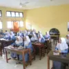 Aturan baru HP di sekolah