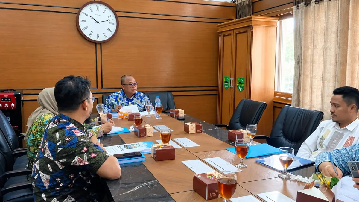 Dorong Peningkatan Pelayanan Perumdam Tirta Bhakti Raharja Komisi II DPRD Kabupaten Majalengka menggelar Rapat