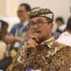 Bupati Cirebon Drs H Imron MAg