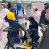 Tim Komdigi melakukan pengukuran paparan radiasi elektromagnetik