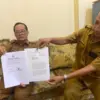 surat pemohonan dari Sultan Emirudin dan Sultan Saladin