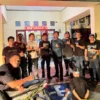 Tim Resmob Polres Indramayu mengamankan IR (30),