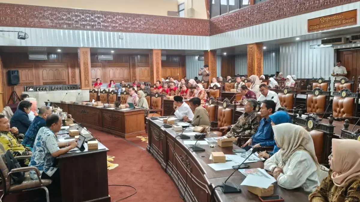 BPJS PBI Cirebon Jadi Sorotan, DPRD Gelar Rapat, Kadinkes Enny Sebut Keterbatasan Anggaran BPJS PBI