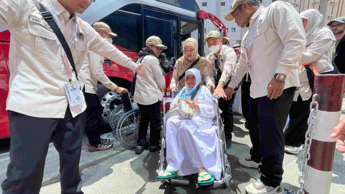 Kemenhaj Siapkan Aturan Disiplin Petugas Haji KEMENHAJ