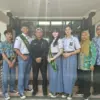 Kepala SMAN 1 Maman Dermawan